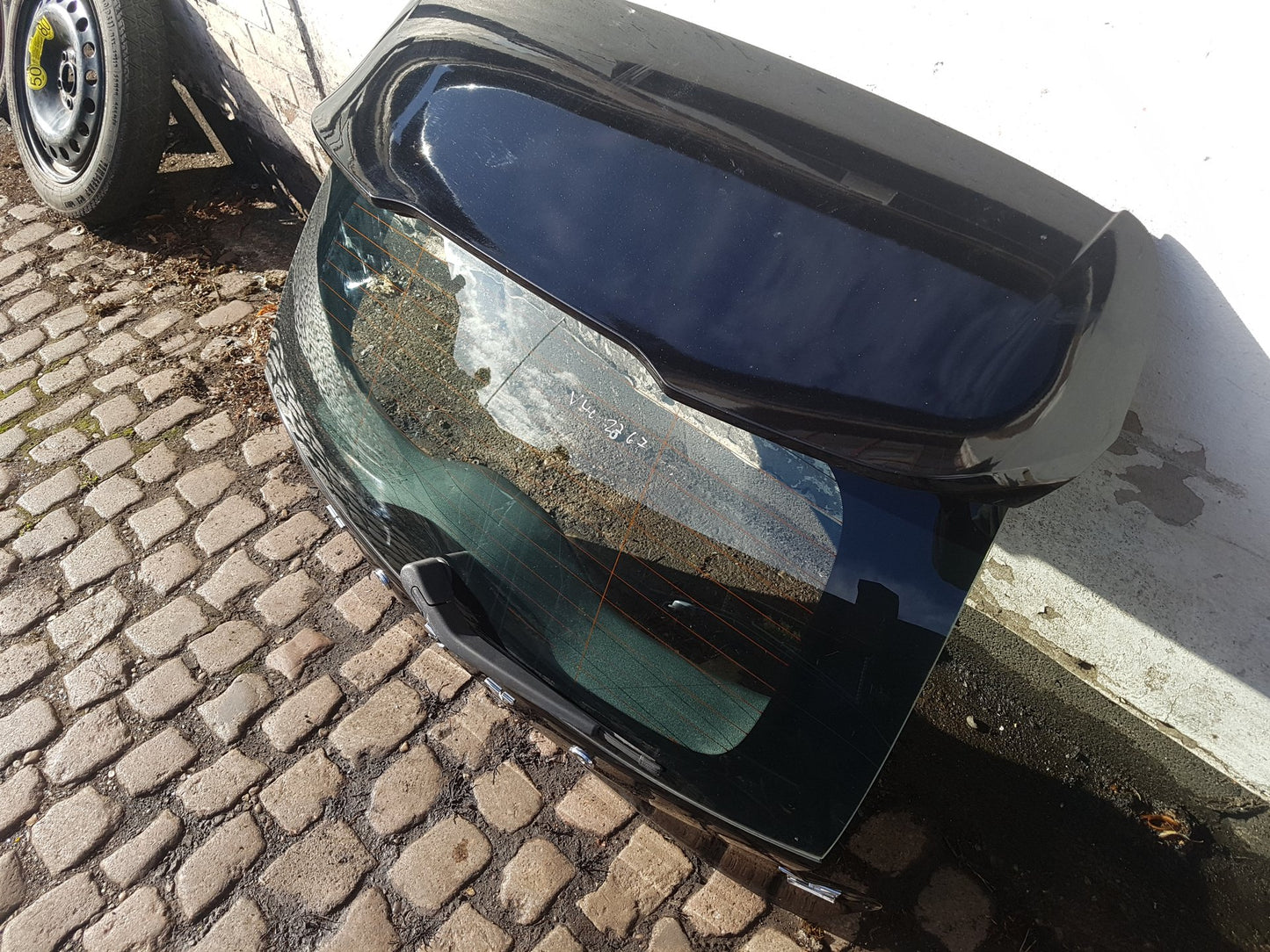 2015 - 2019 Volvo V40 Cross Country  Hatchback Tailgate 31457727