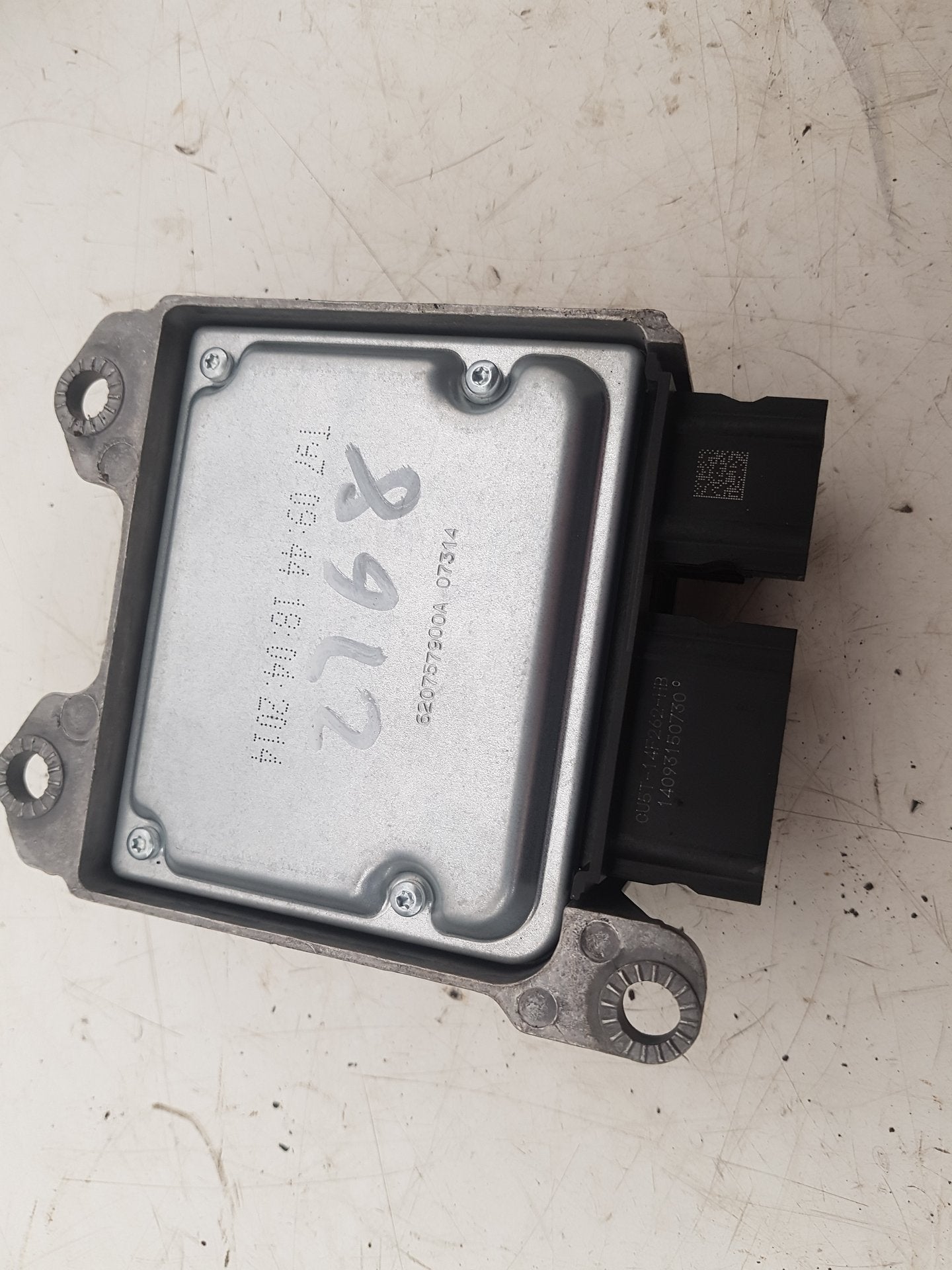 2012 - 2015 Volvo V40  Hatchback PEDESTRIAN AIRBAG SG ECU CONTROL UNIT 31406147