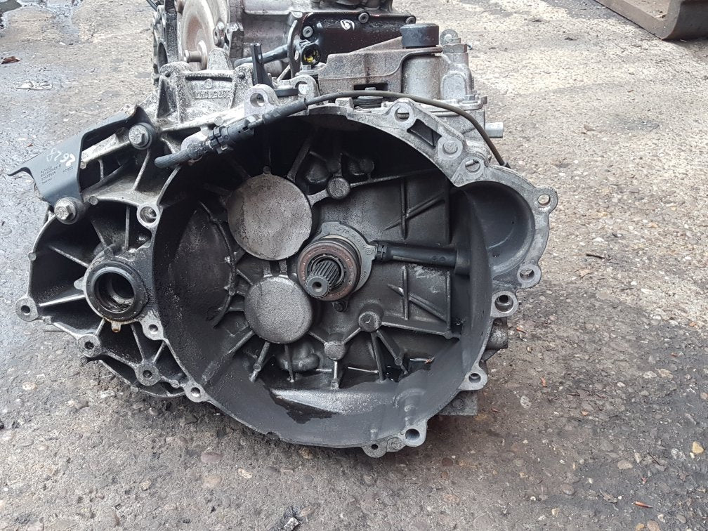 2007 - 2010 Volvo V70  Estate Manual Gearbox 30783235