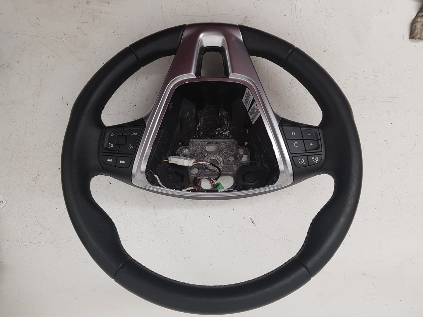 2015 - 2019 Volvo V40 Cross Country  Hatchback Steering Wheel P31455089