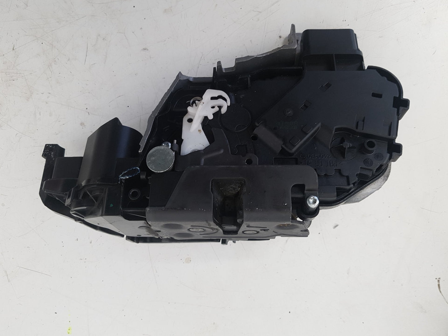 2006 - 2010 Volvo C70   Left Front Door Lock Actuator 30632852