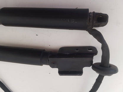 2010 - 2014 Volvo XC60  Estate POWER TAILGATE STRUTS (PAIR) 31386706