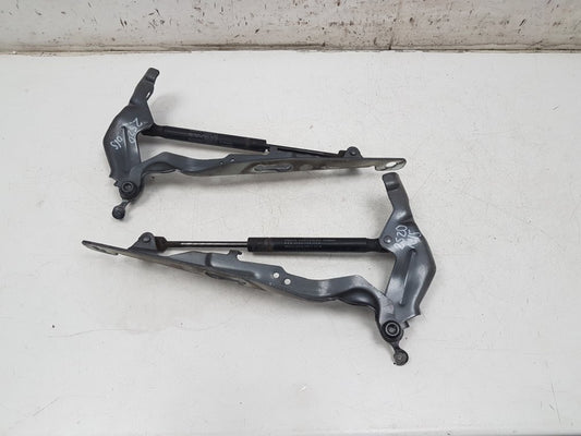 2007 - 2012 Volvo V70  Estate Bonnet Hinge/Strut 31250185 31250186 30649516