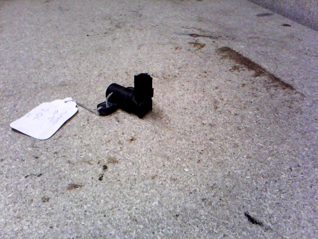 2004 - 2008 Volvo S40   CRANKSHAFT SENSOR