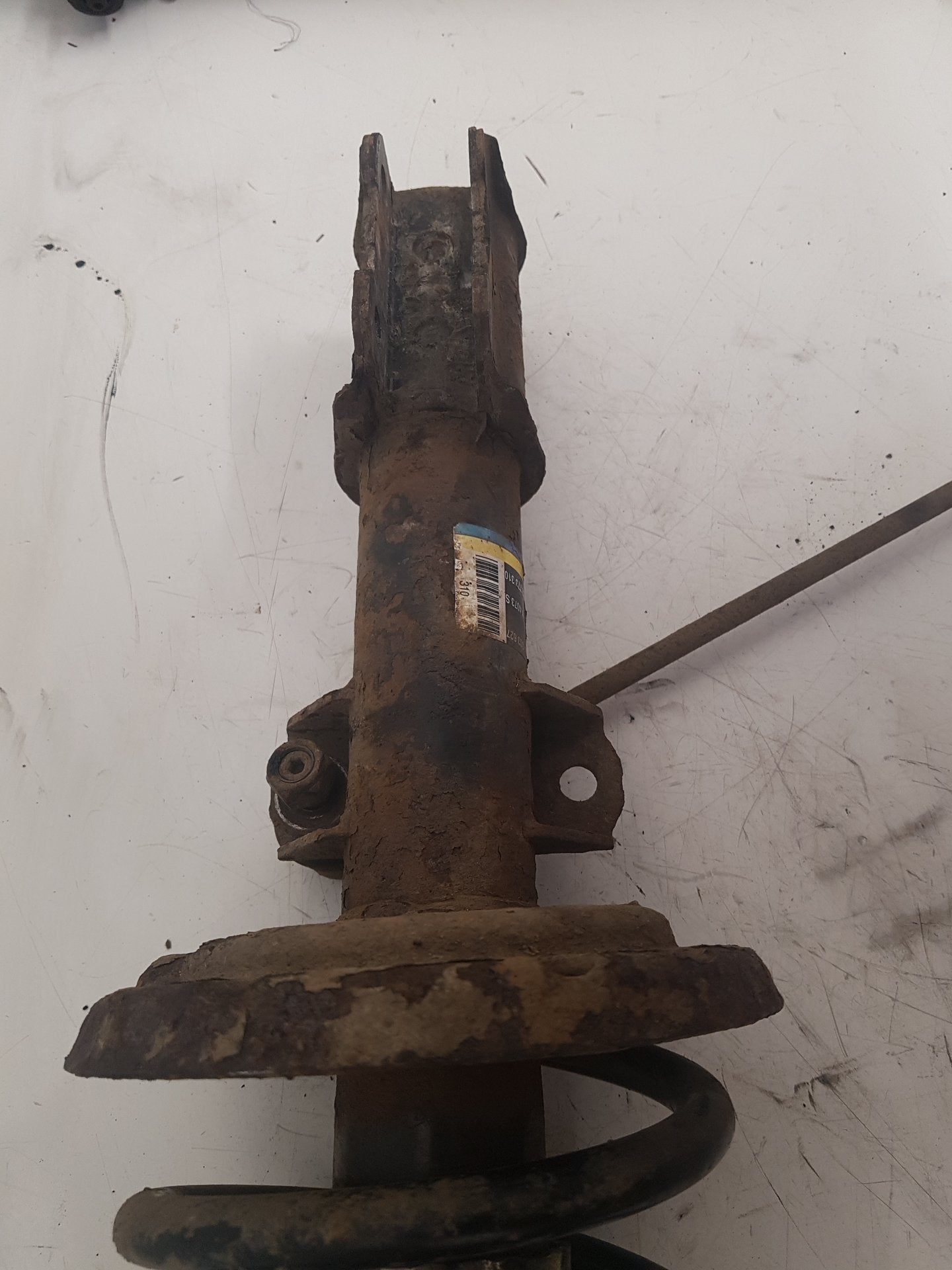 2005 - 2015 Saab 9-3  Estate Left Front Shock Absorber 12773310