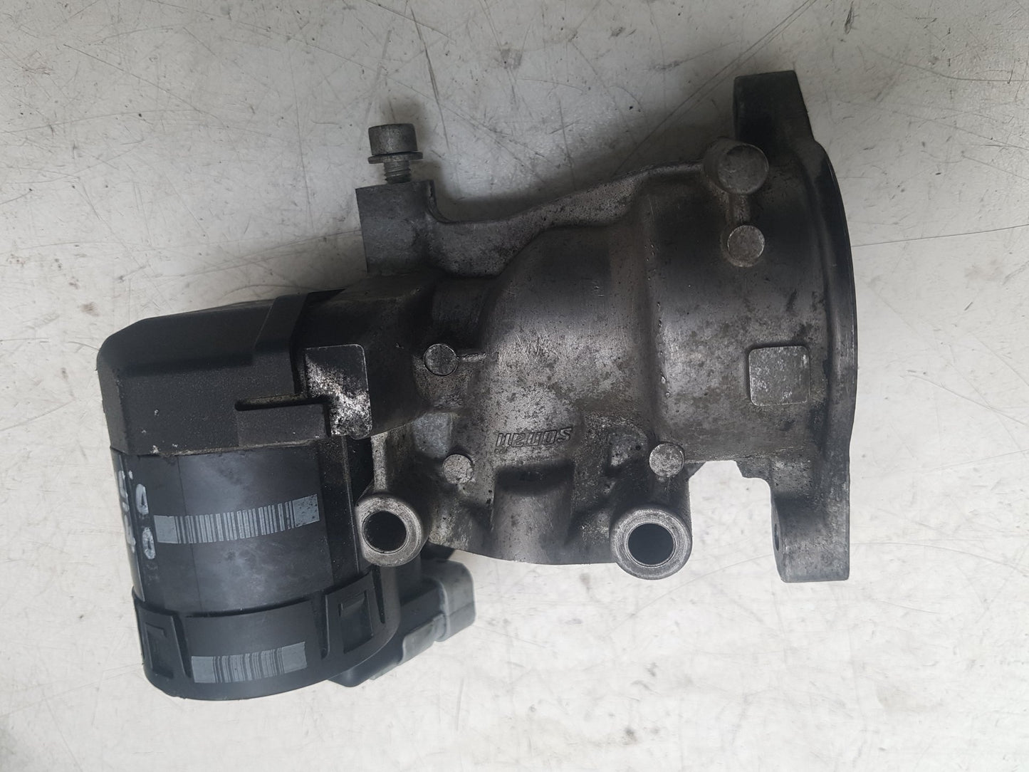 2004 - 2010 Volvo V50  Estate EGR VALVE AND COOLER 8653691