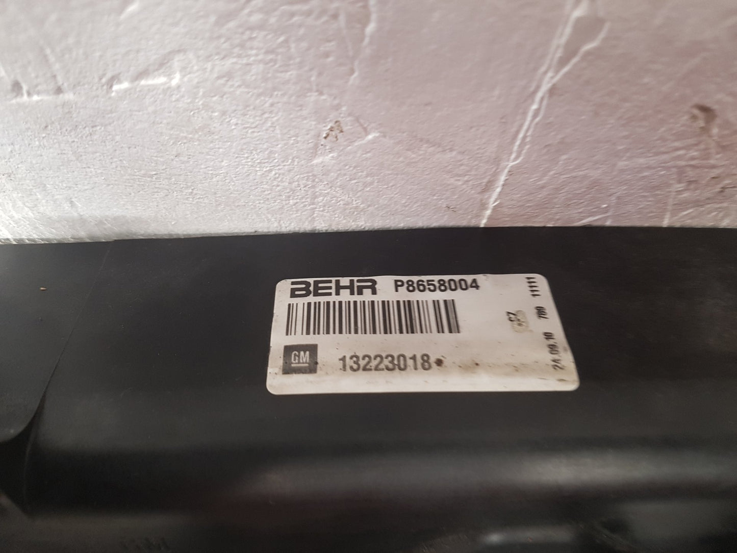 2010 - 2012 Saab 9-5  Saloon RADIATOR FAN & COWLING (A/C CAR) 8658004