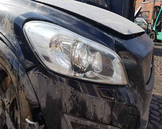 2010 - 2012 Volvo C30  Hatchback HEADLIGHT/HEADLAMP HALOGEN (DRIVER SIDE) 31299821