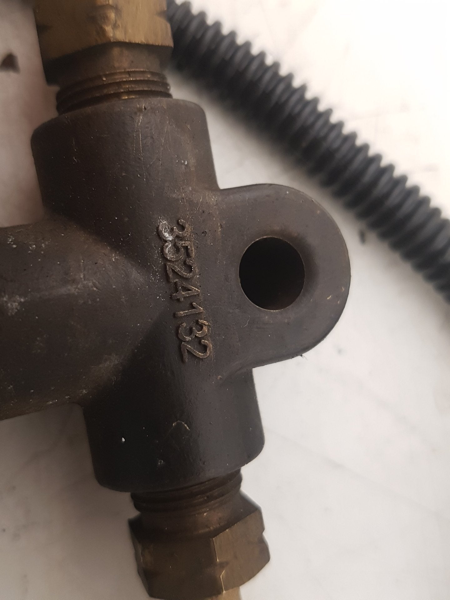 2002 - 2006 Volvo XC90  Estate BRAKE PRESSURE SENSOR 3524132
