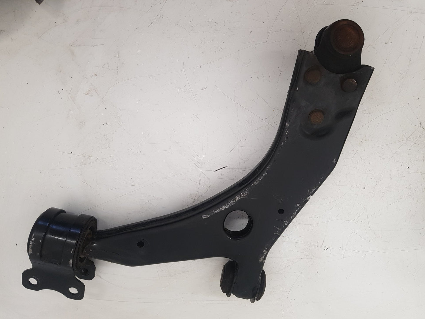 2010 - 2012 Volvo S40  Saloon Right Front Lower Control Arm CCA16668