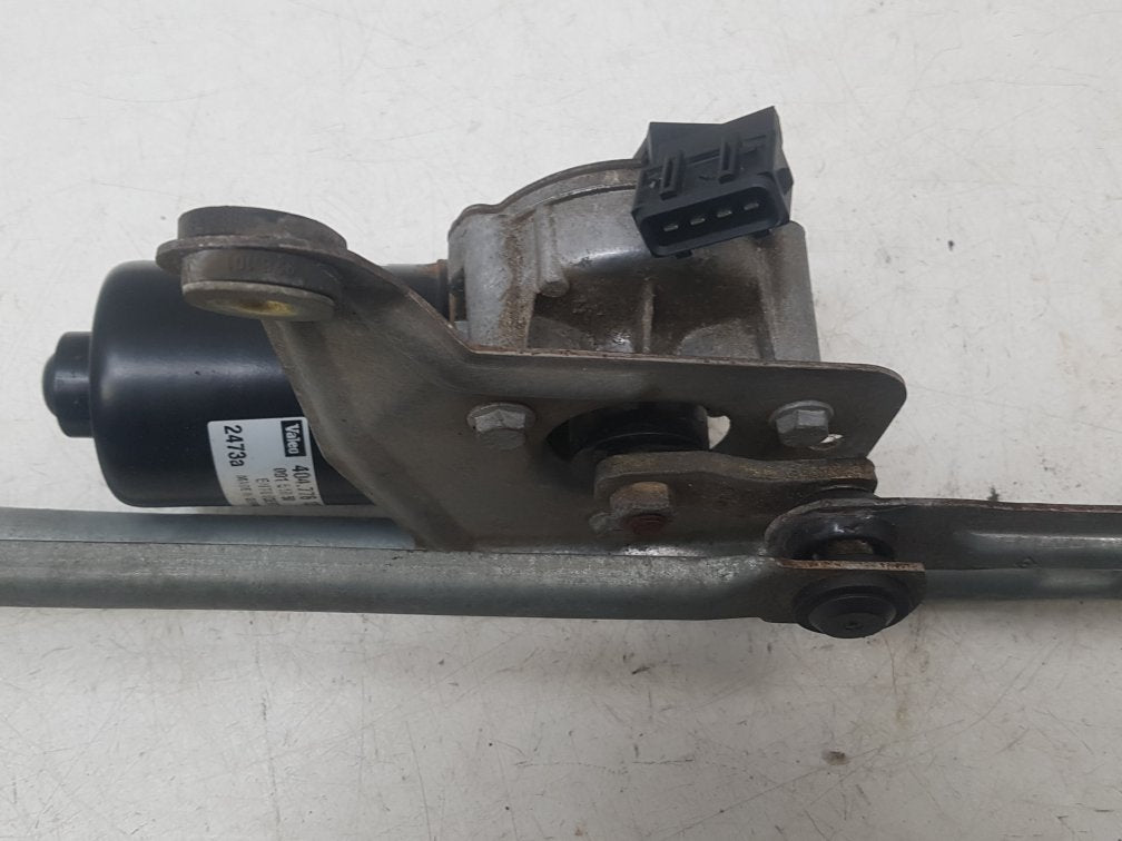 2003 - 2007 Volvo V70  Estate WIPER MOTOR (FRONT) & LINKAGE 09151850