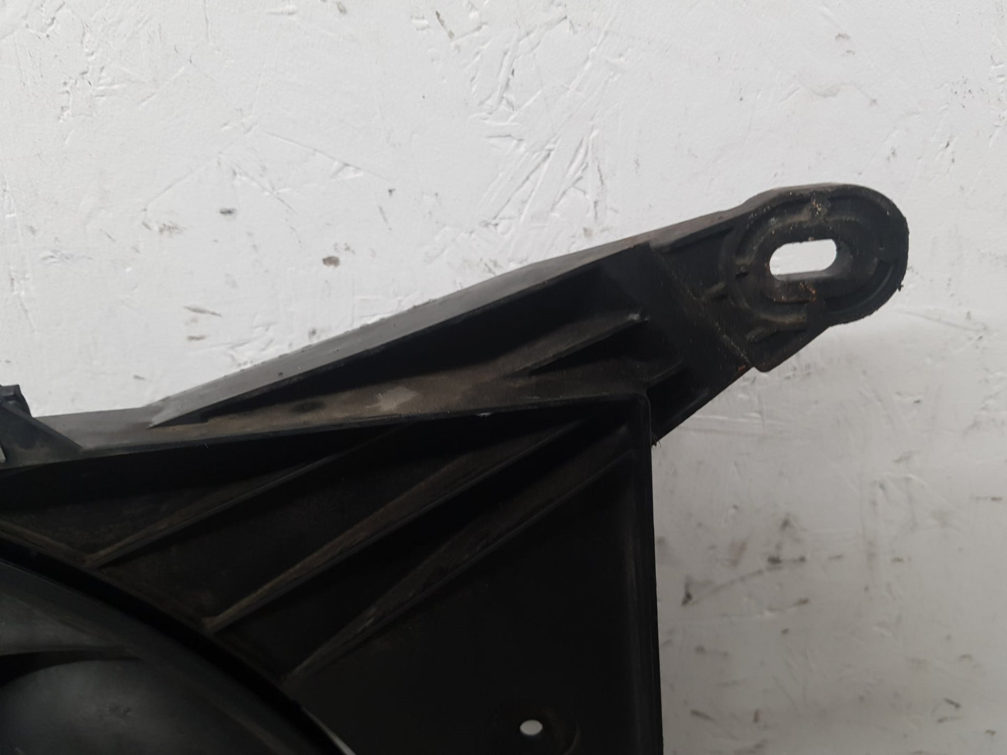 2000 - 2007 Volvo XC70  Estate RADIATOR FAN & COWLING (A/C CAR) 30741144