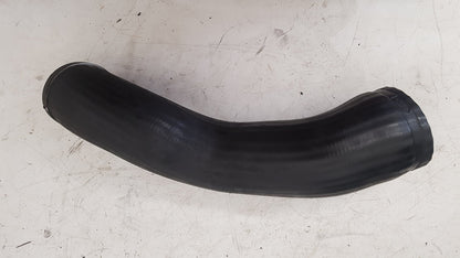 2001 - 2005 Volvo V70  Estate INTERCOOLER PIPE / BOOST HOSE 30680218
