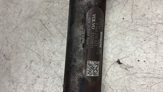 2003 - 2014 Volvo XC90 I 275 Estate Injection Rail 31259011