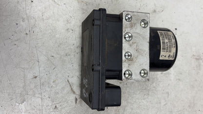 2004 - 2007 Volvo XC70  Estate ABS Pump 30793445