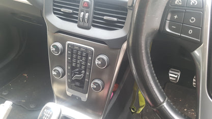2015 Volvo V40 525, 526 Hatchback Petrol