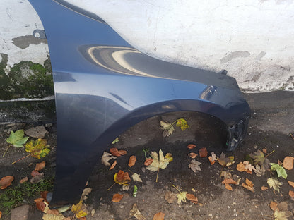 2012 Volvo S60  Saloon Right Front Guard