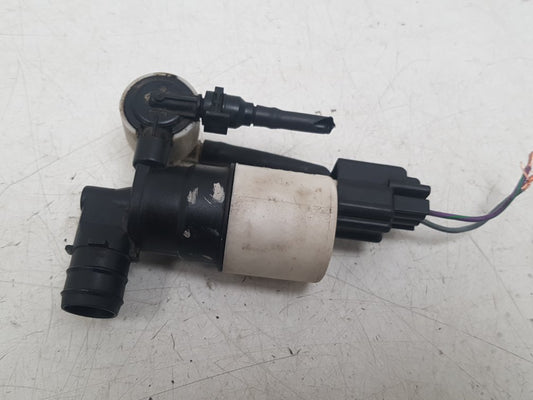 2010 - 2014 Volvo V60  Estate WASHER PUMP (WINDSCREEN) AV61-17K624-AA