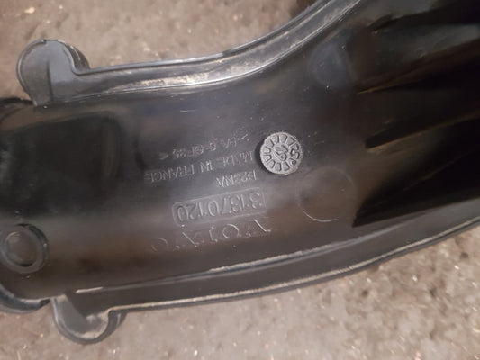 2017 - 2026 Volvo V60 II 225 Estate AIR INTAKE RESONATOR PIPE 31657341