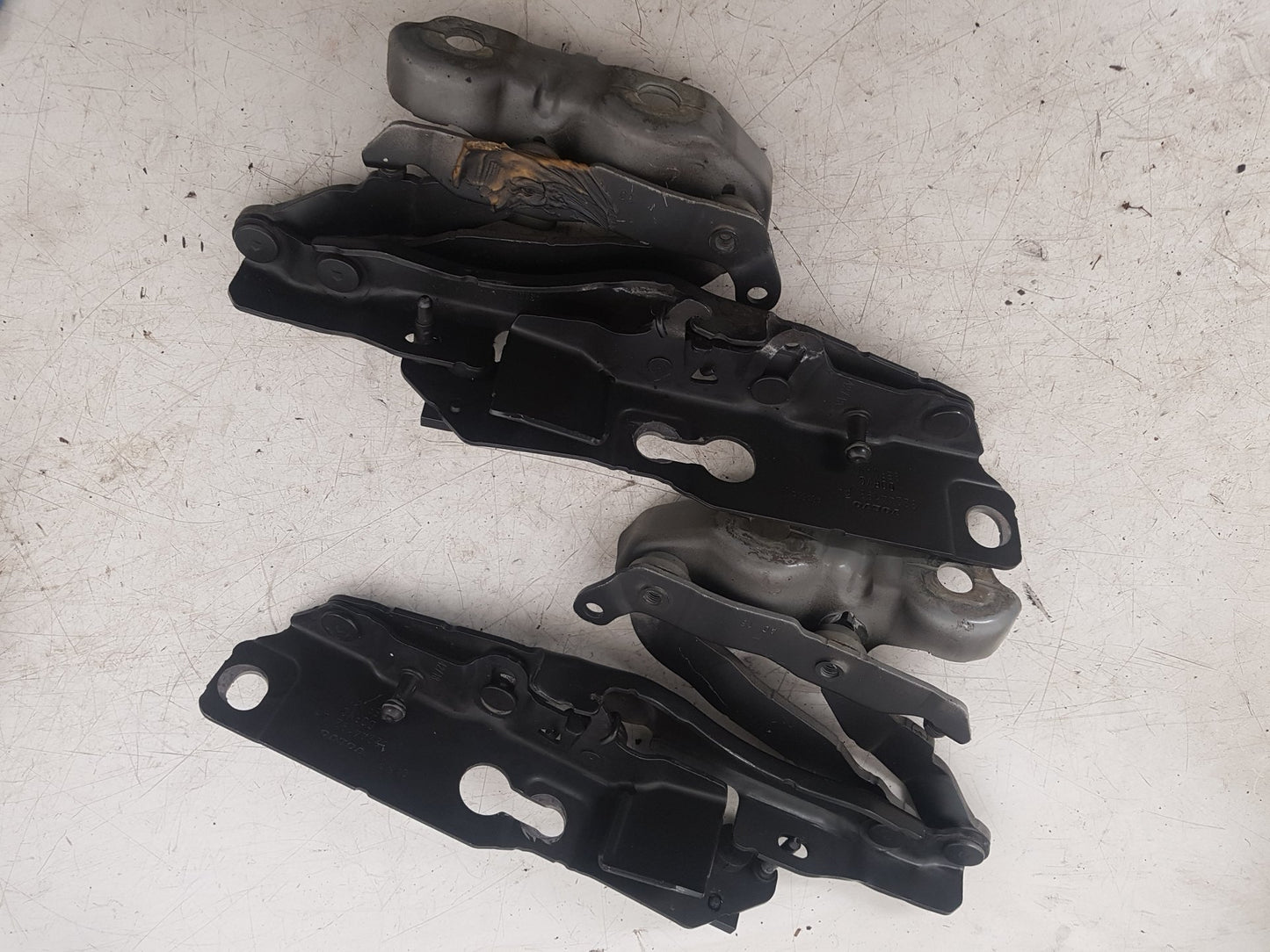 2017 - 2026 Volvo V60 II 225 Estate Bonnet Hinge/Strut 32244192