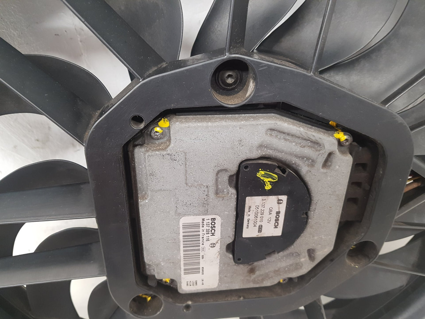 2000 - 2007 Volvo XC70  Estate RADIATOR FAN & COWLING (A/C CAR) 30741144