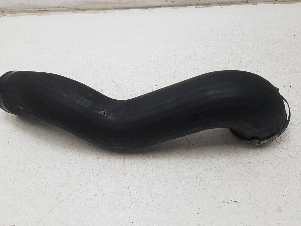 2005 - 2012 Volvo XC90  Estate Intercooler Pipe 30778627