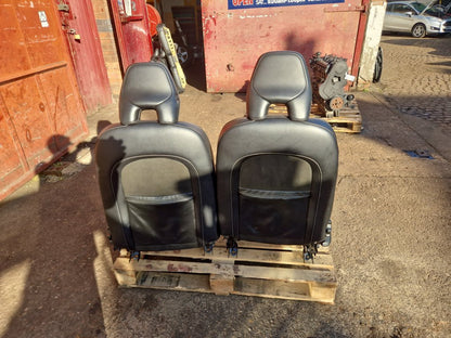 2012 - 2017 Volvo V40  Hatchback Seats Set