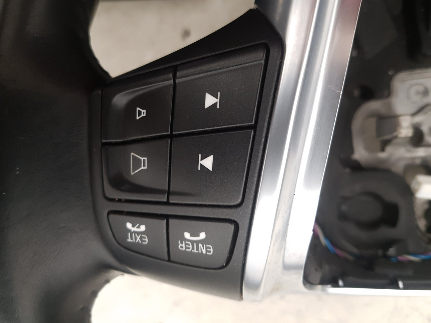2008 - 2012 Volvo V70  Estate Steering Wheel 31271094
