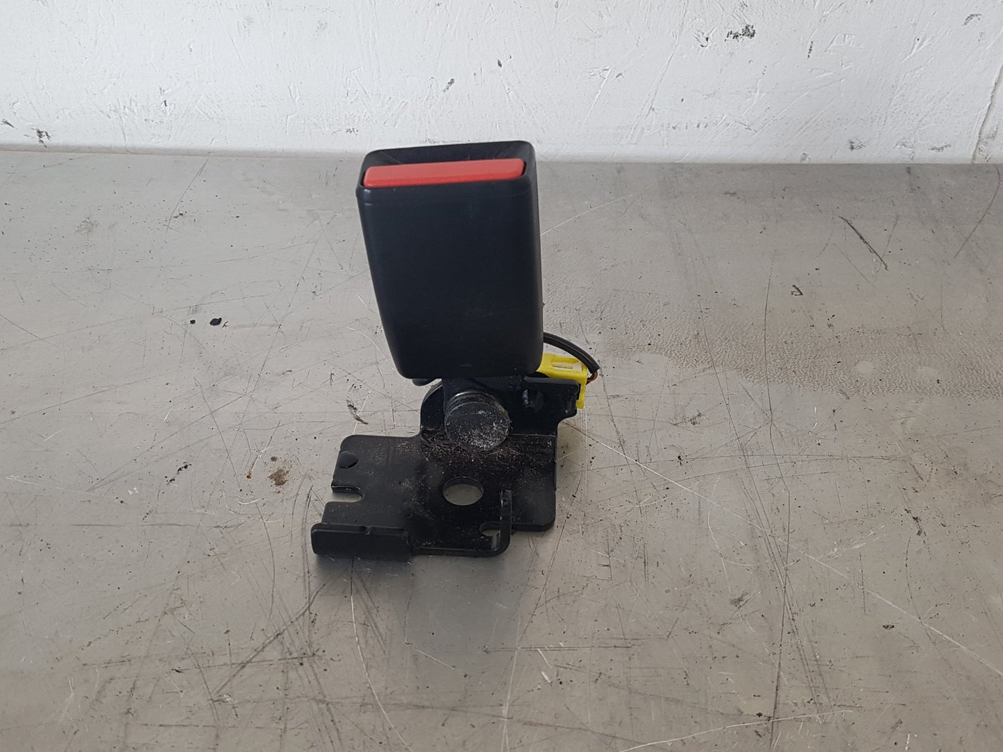 2012 - 2016 Volvo V40  Hatchback SEAT BELT ANCHOR (SINGLE REAR) 31292085