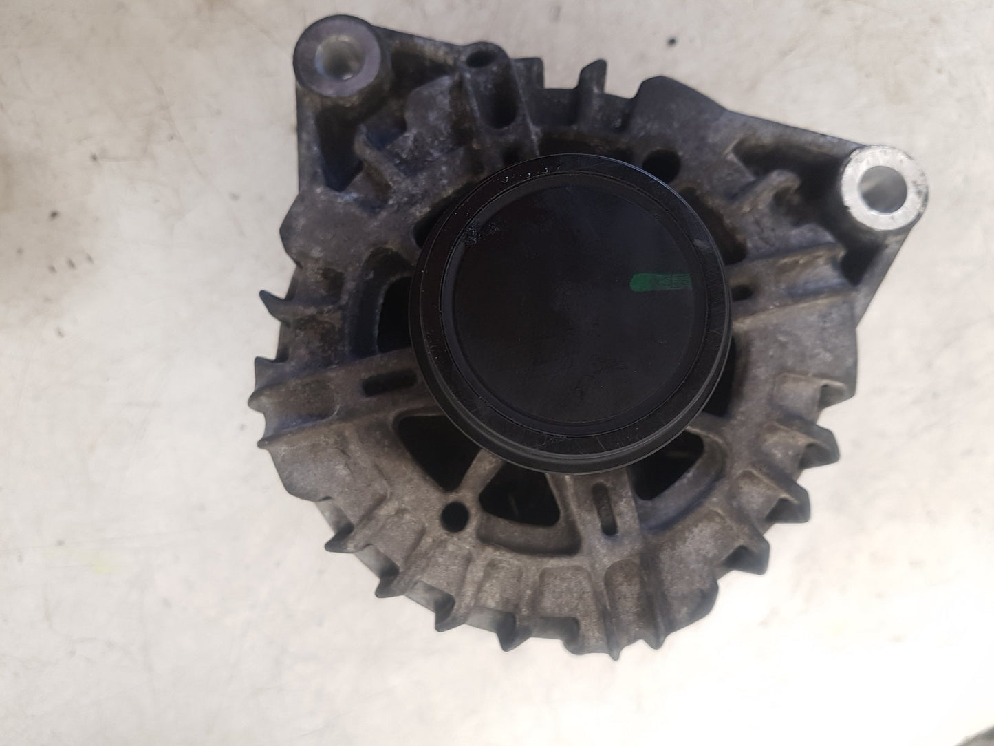 2013 - 2016 Volvo V40 III 525 Hatchback Alternator 36012505