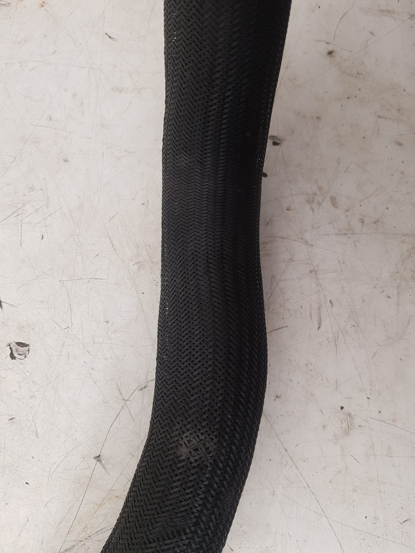 2002 - 2006 Volvo XC90  Estate RADIATOR HOSE 30680922