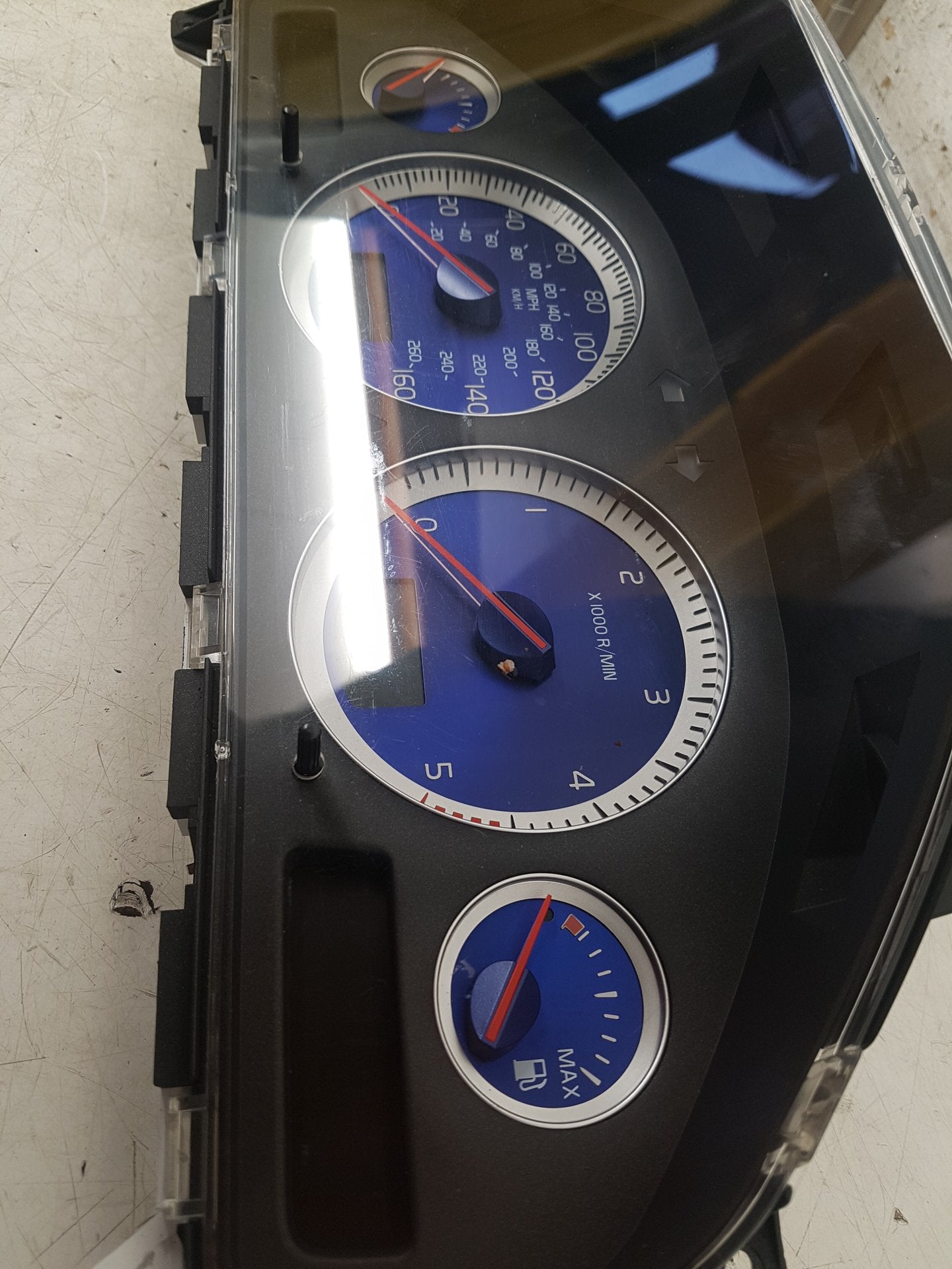 2003 - 2014 Volvo XC90 I 275 Estate Instrument Cluster 31327436
