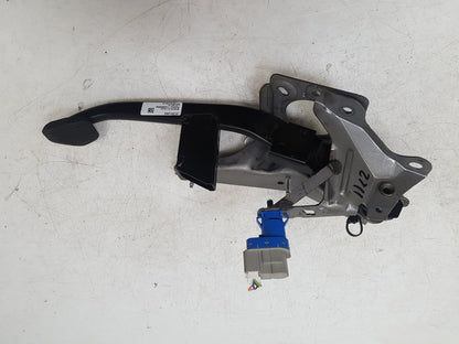 2010 - 2012 Volvo C30  Hatchback Brake Pedal 31341262