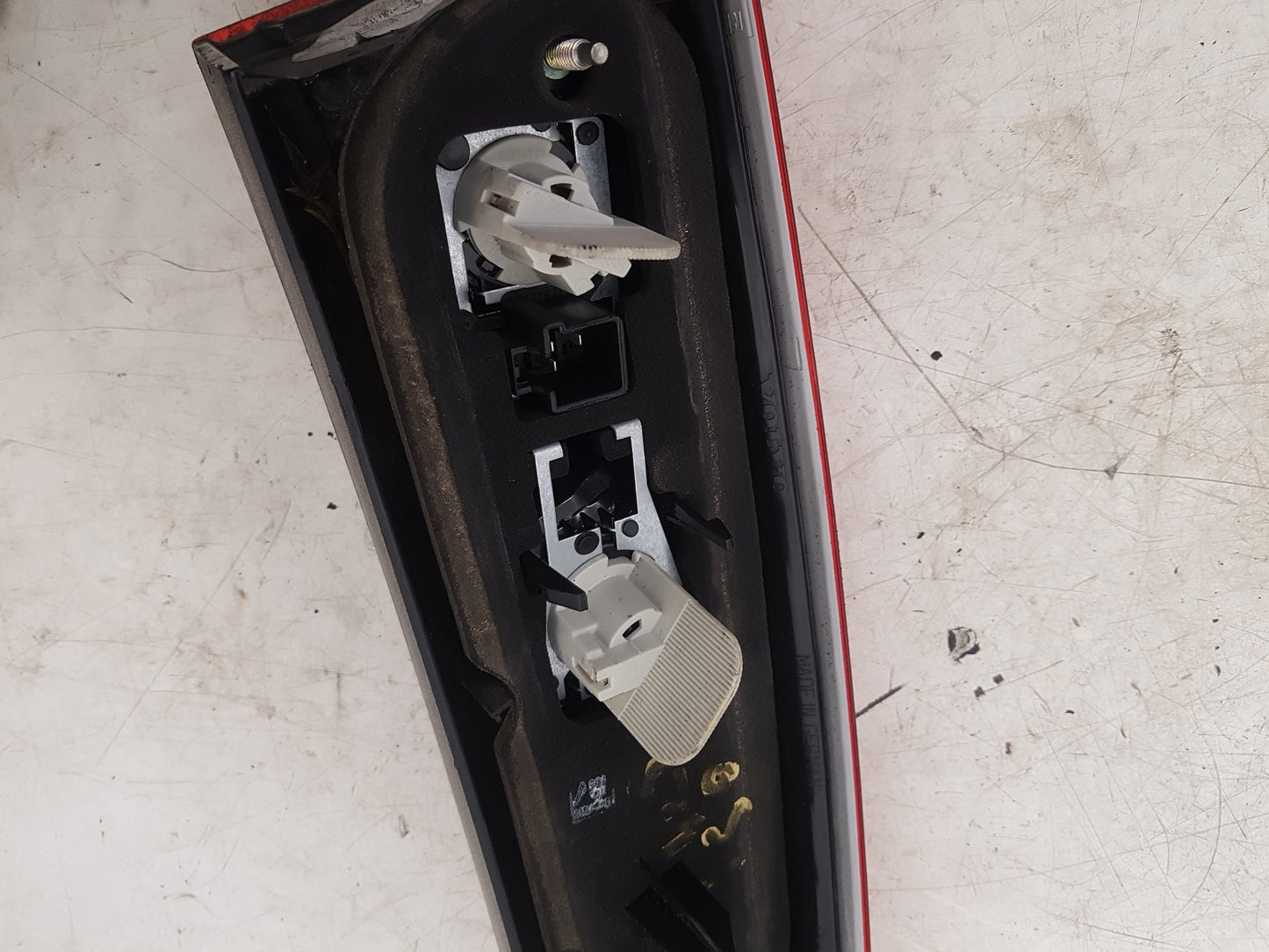 2004 - 2007 Volvo XC70  Estate Right Taillight 160986
