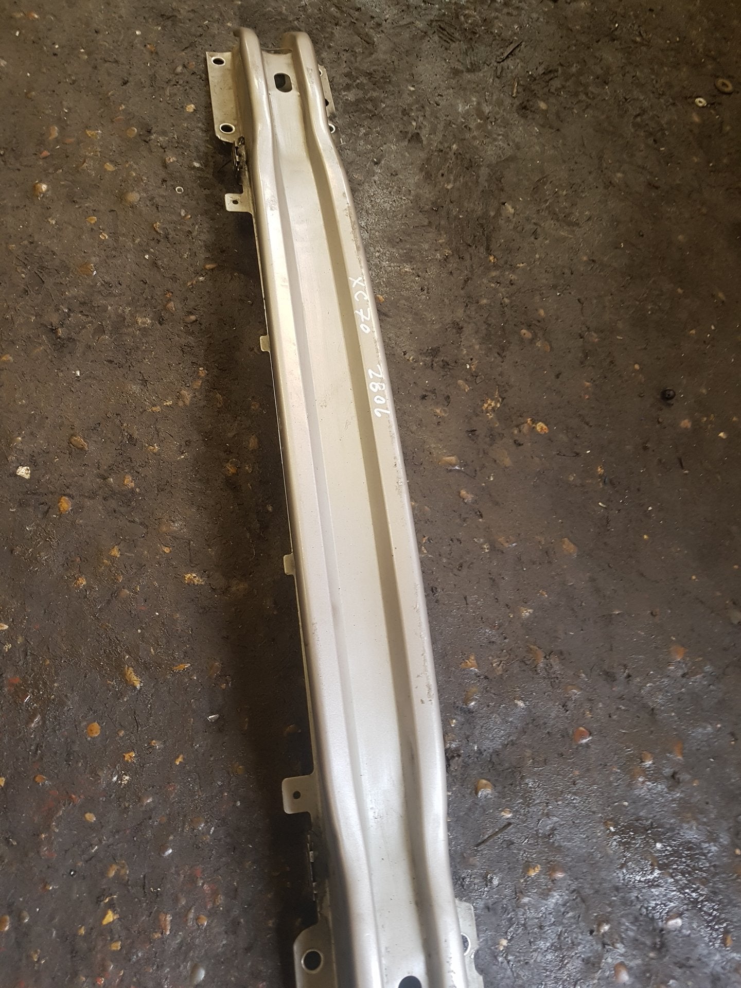 2008-2016 Volvo XC70 III Impact Absorber Crash Bar 2.4 Diesel 849560
