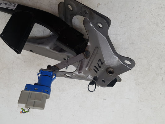 2010 - 2012 Volvo C30  Hatchback Brake Pedal 31341262