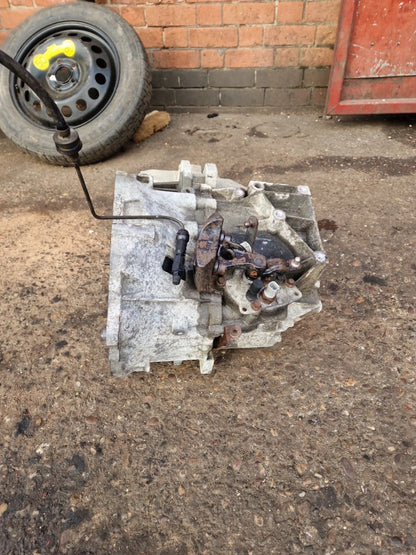 2004 - 2010 Volvo V50   Estate Manual Gearbox 8G9R 7002 PC