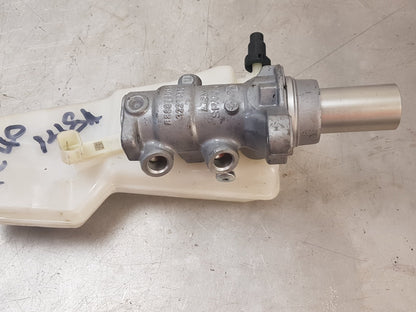 2019 - 2021 Volvo XC40 536 Estate Brake Master Cylinder 32214519