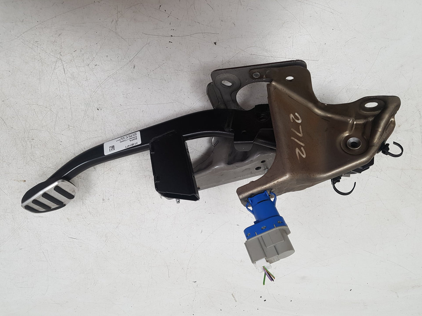 2012 - 2019 Volvo V40  Hatchback Brake Pedal 31381471