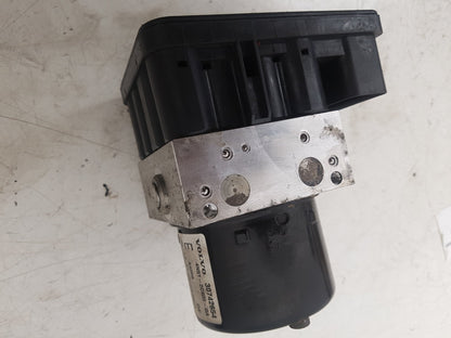 2006 - 2010 Volvo C70  Convertible ABS Pump/Modulator 30742665AA