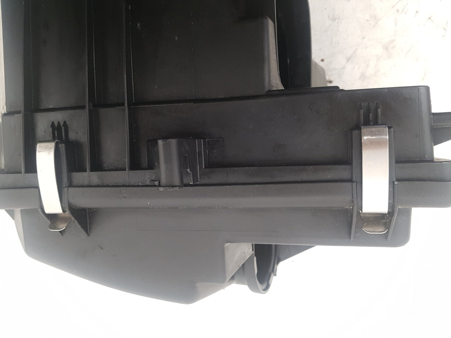 2002 - 2006 Volvo XC90  Estate Air Filter Box 30647129