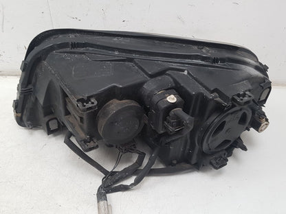 2003 - 2006 Volvo XC90  Estate Right Headlight 30698816