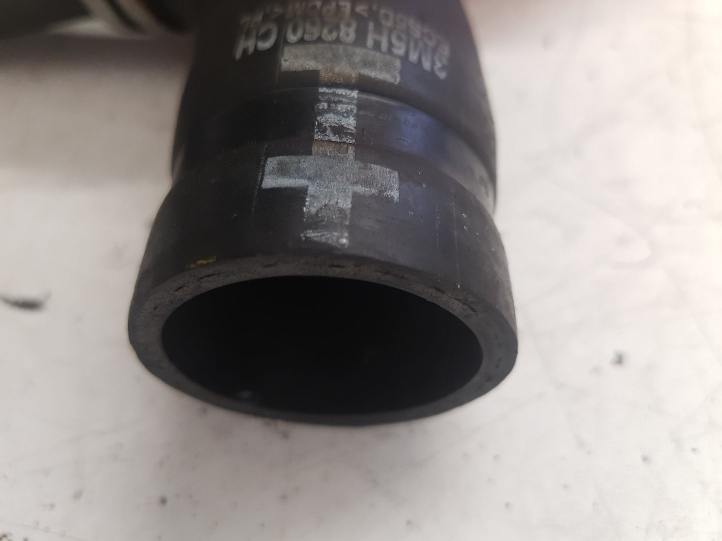 2006 - 2012 Volvo C30  Hatchback RADIATOR HOSE 3M5H8260CH