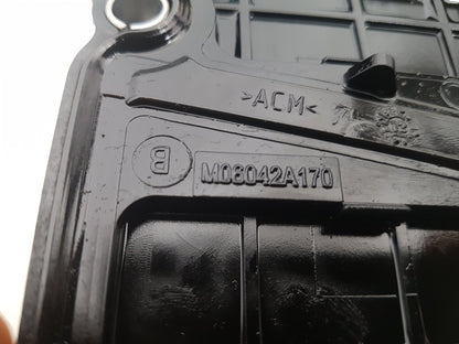 2013 - 2016 Volvo V40 III 525 Hatchback Rocker Cover M06042A170