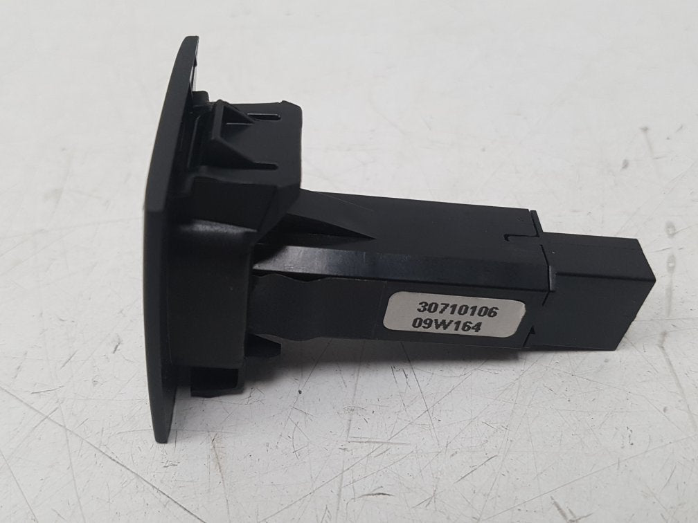 2007 - 2015 Volvo V70  Estate Hazard Switch Control Panel 30710106