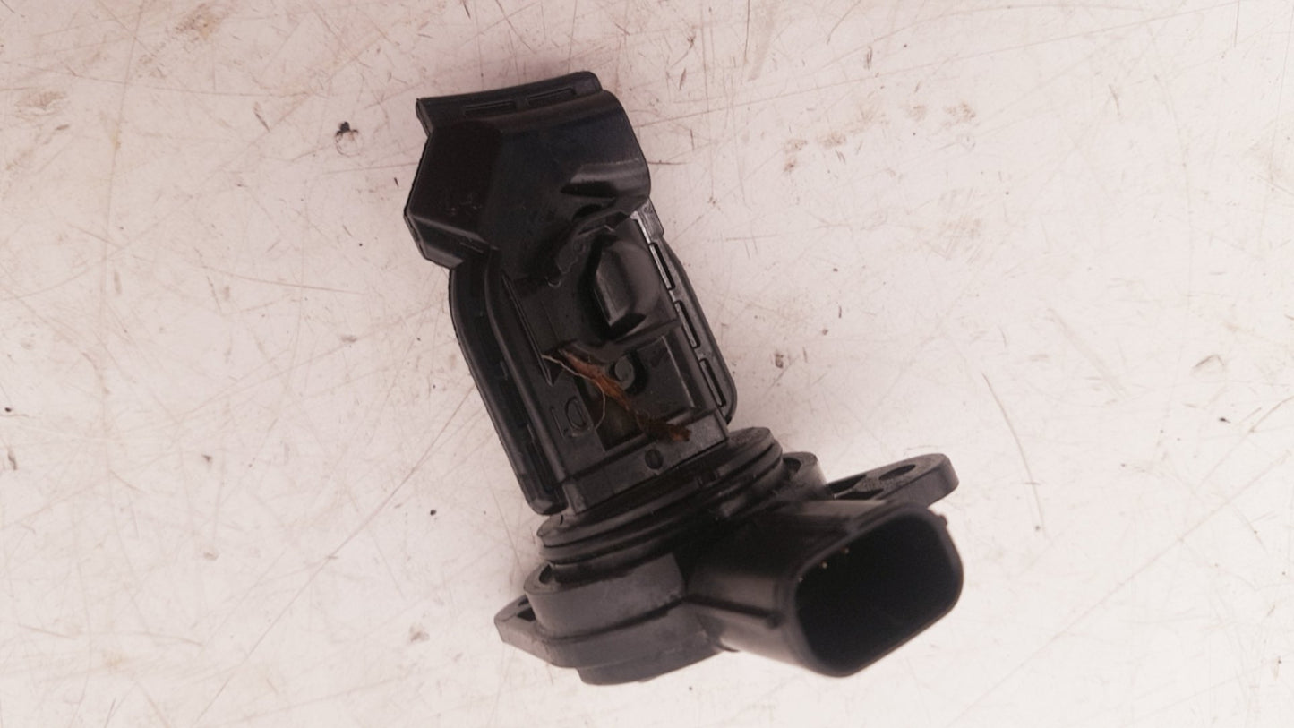 2015 - 2019 Volvo V40 Cross Country  Hatchback Air Flow Meter 31430000 58HL14-28421