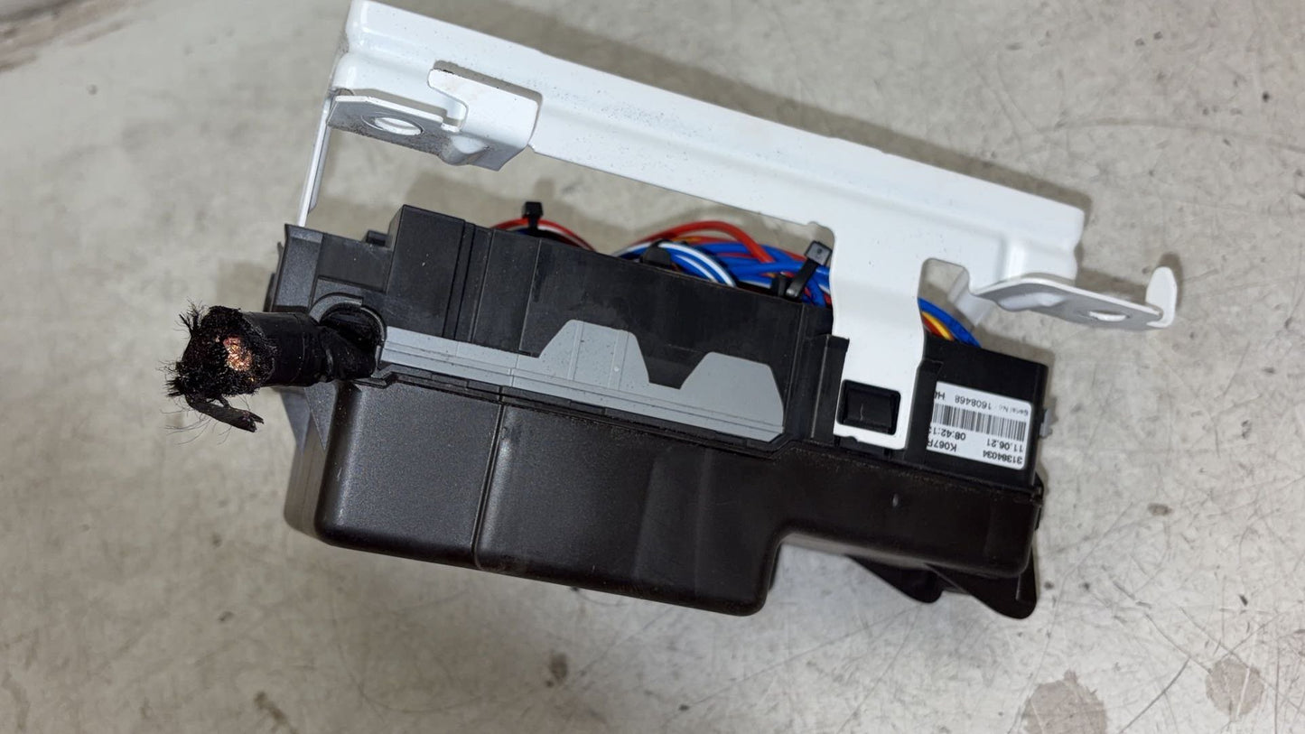 2016 - 2023 Volvo XC90 II 256 Estate Engine Fuse Box 31384034