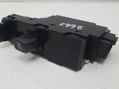 2004 - 2007 Volvo XC70  Estate PASSENGER SIDE WINDOW SWITCH 30737519