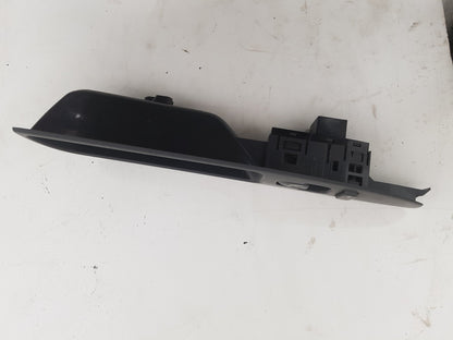2000 - 2004 Volvo V40  Estate Left Front Window Switch 30638704