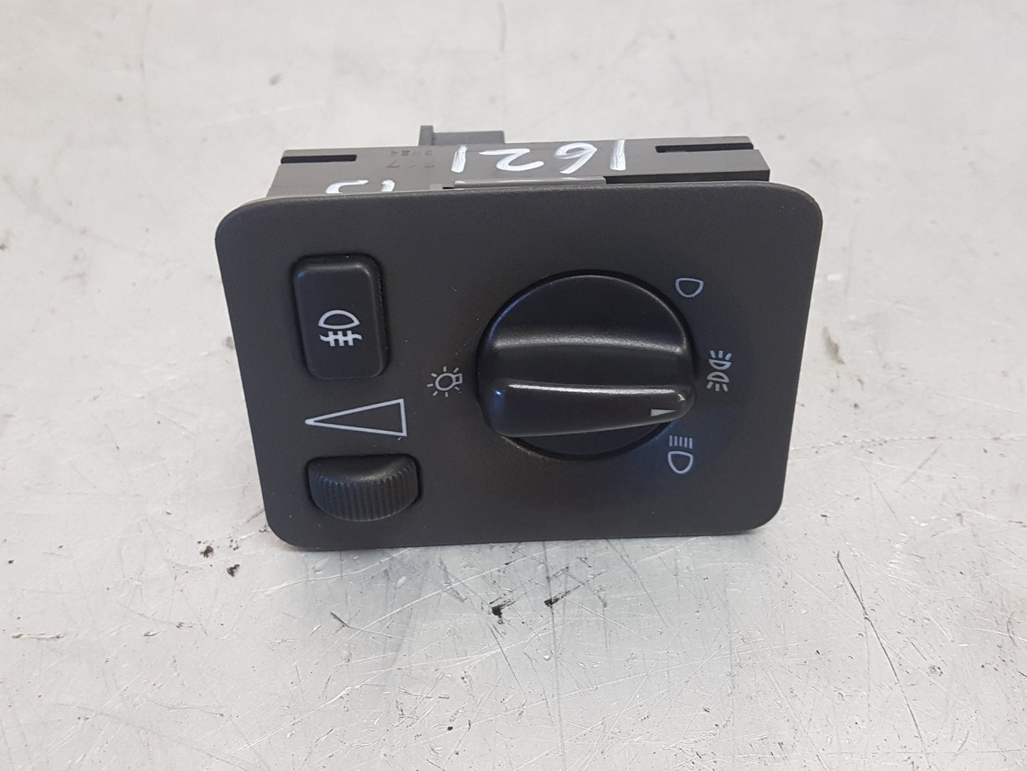 2001 - 2005 Saab 9-5  Estate Headlight Switch 4616124